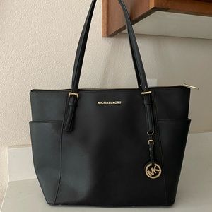 Michael Kors Tote
